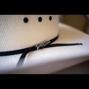 Tony Lama 8x Black Edge Solid Straw Hat off white